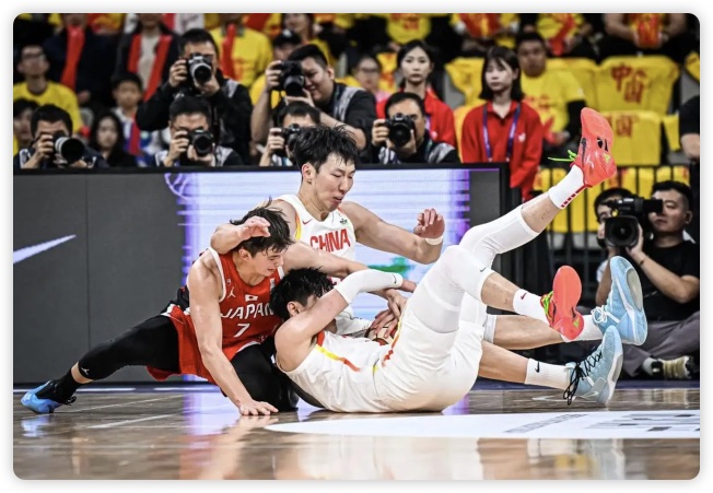 42分大勝！亞預(yù)賽中國男籃復(fù)仇日本 趙睿16+8+5